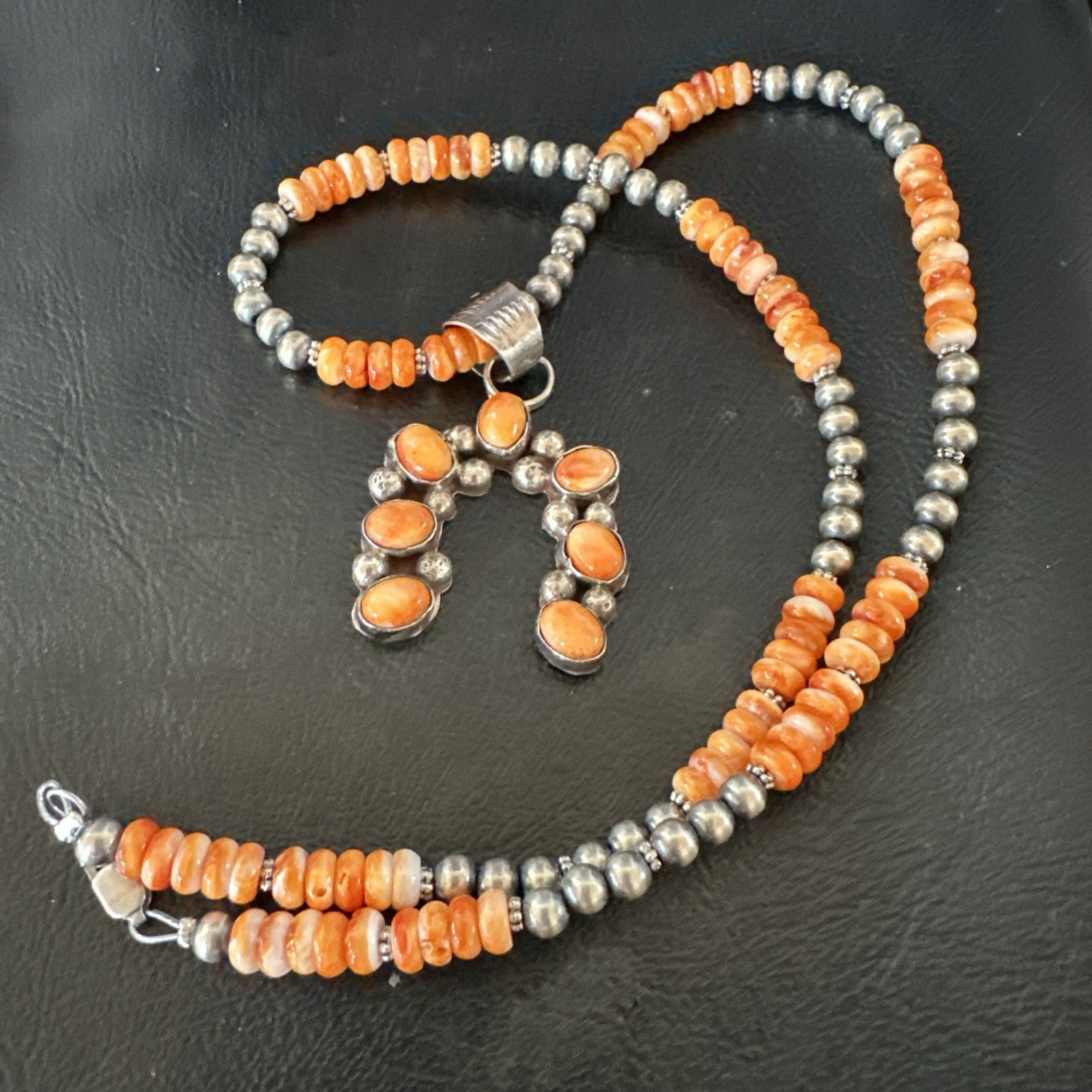 Navajo Pearls Sterling Necklace Orange Spiny Oyster Cluster Naja Pendant 19551