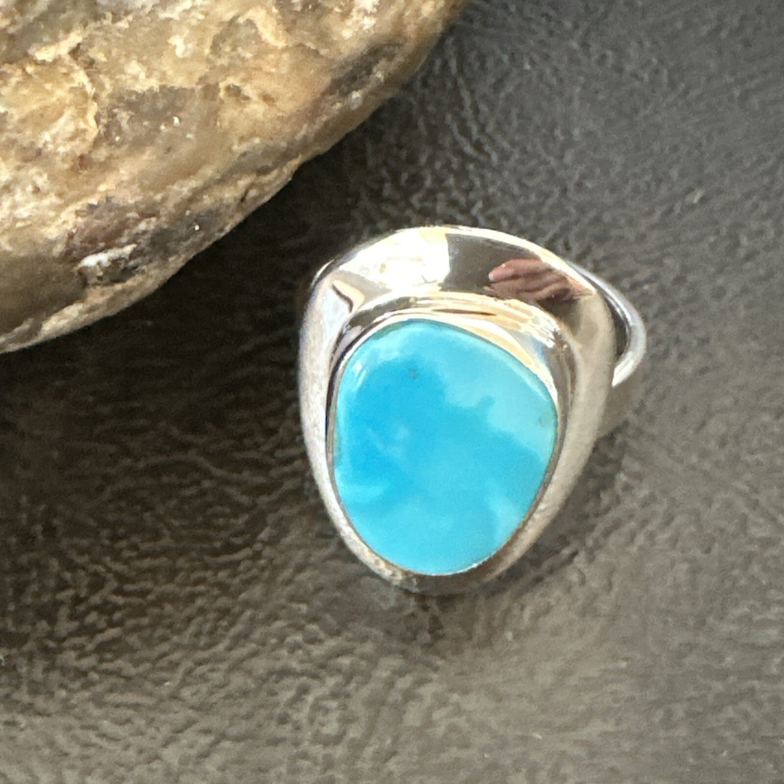 Southwestern Sterling Silver Blue Kingman Turquoise Ring Size 8 18523