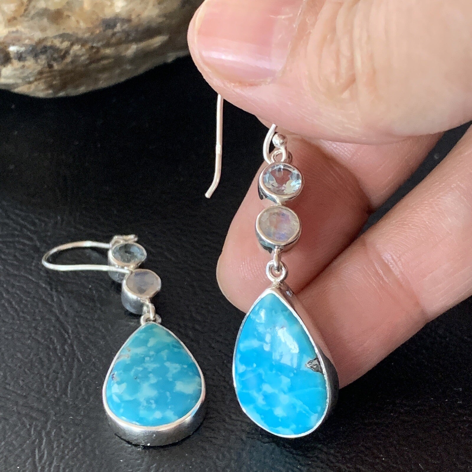 Womens Blue Kingman Turquoise Navajo Sterling Silver Earrings 12034