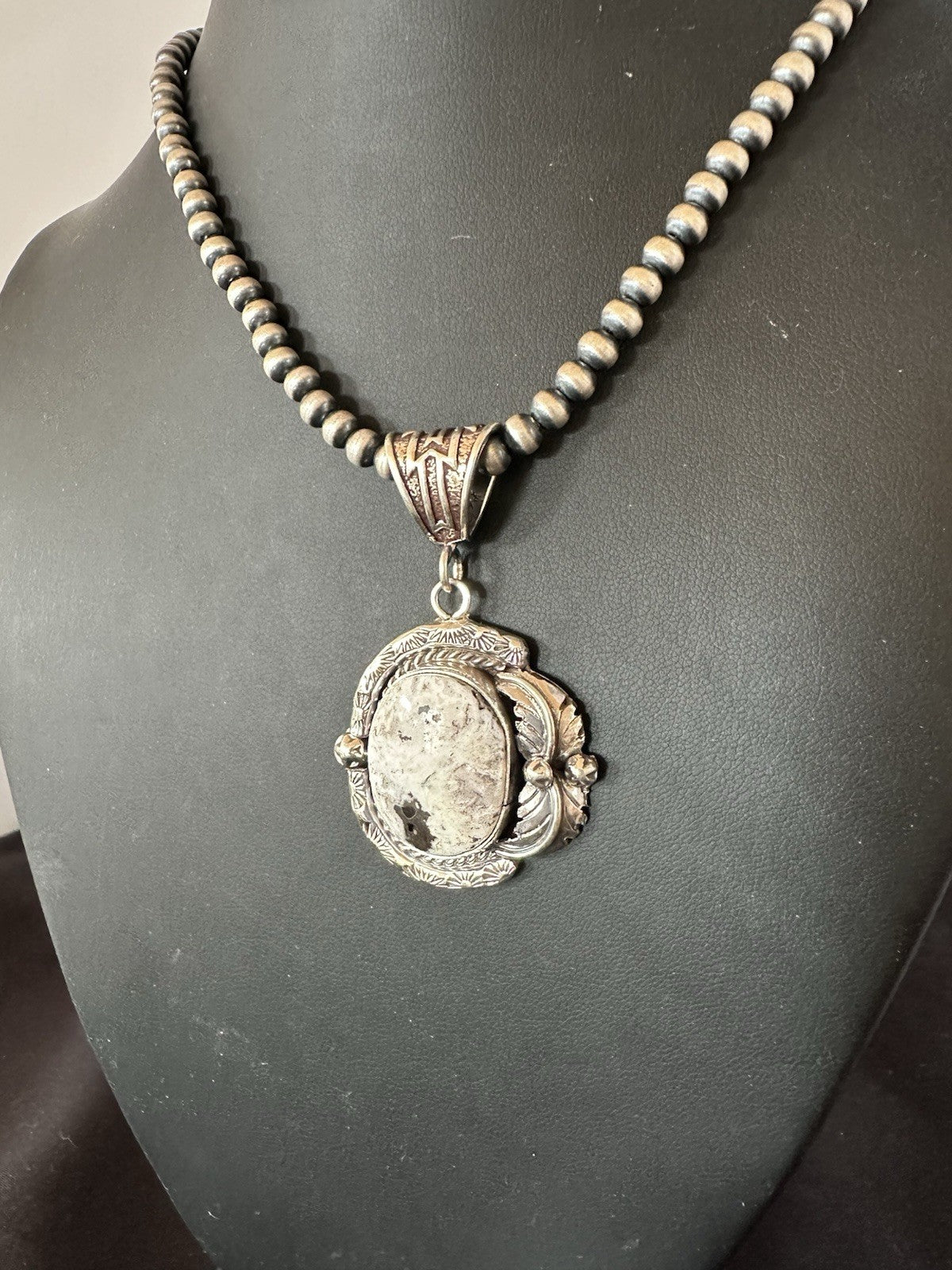 White Buffalo Turquoise Pendant Navajo Pearls Sterling Silver Necklace 19375