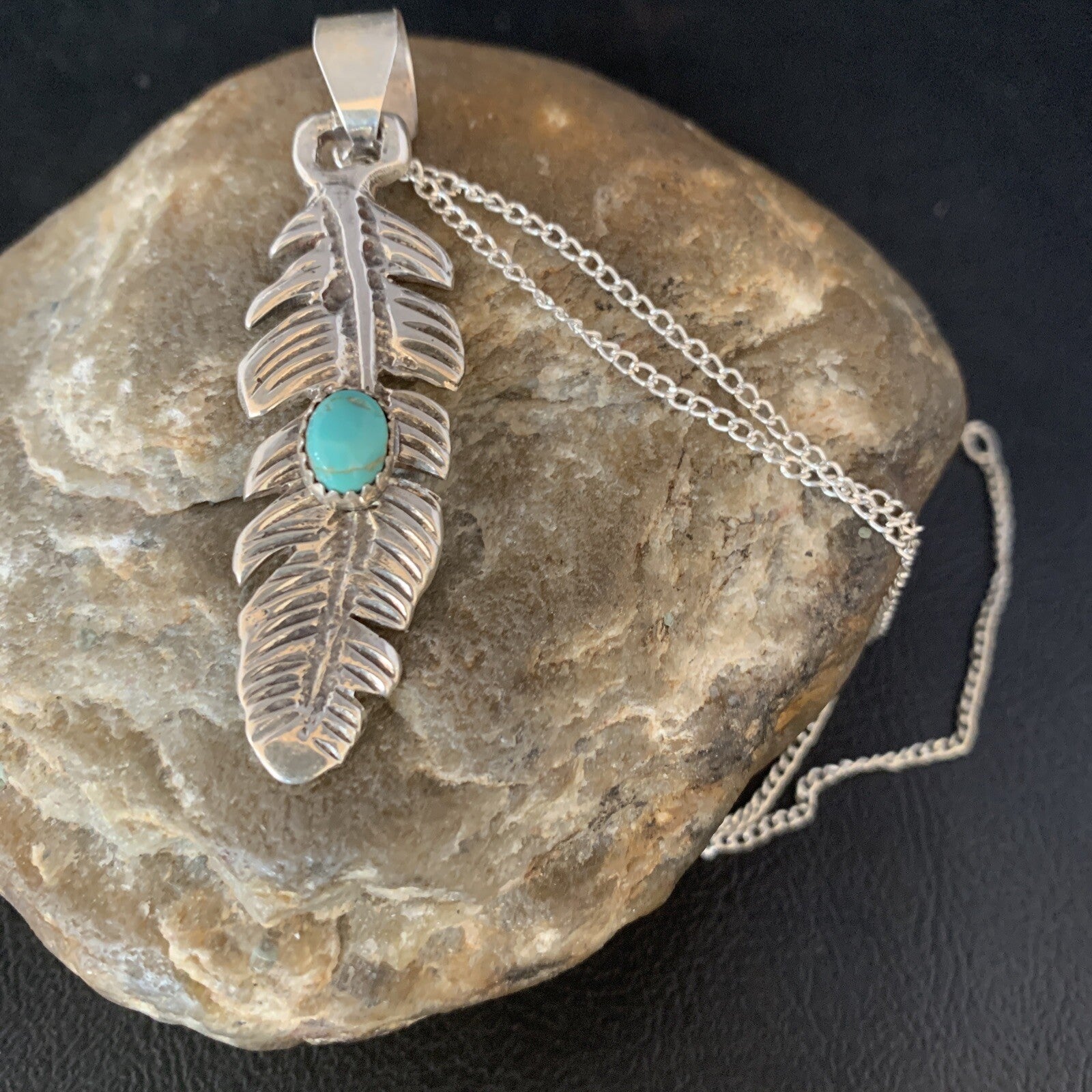 Womens Navajo Blue Turquois Sterling 16" Necklace Feather Pendant 13686