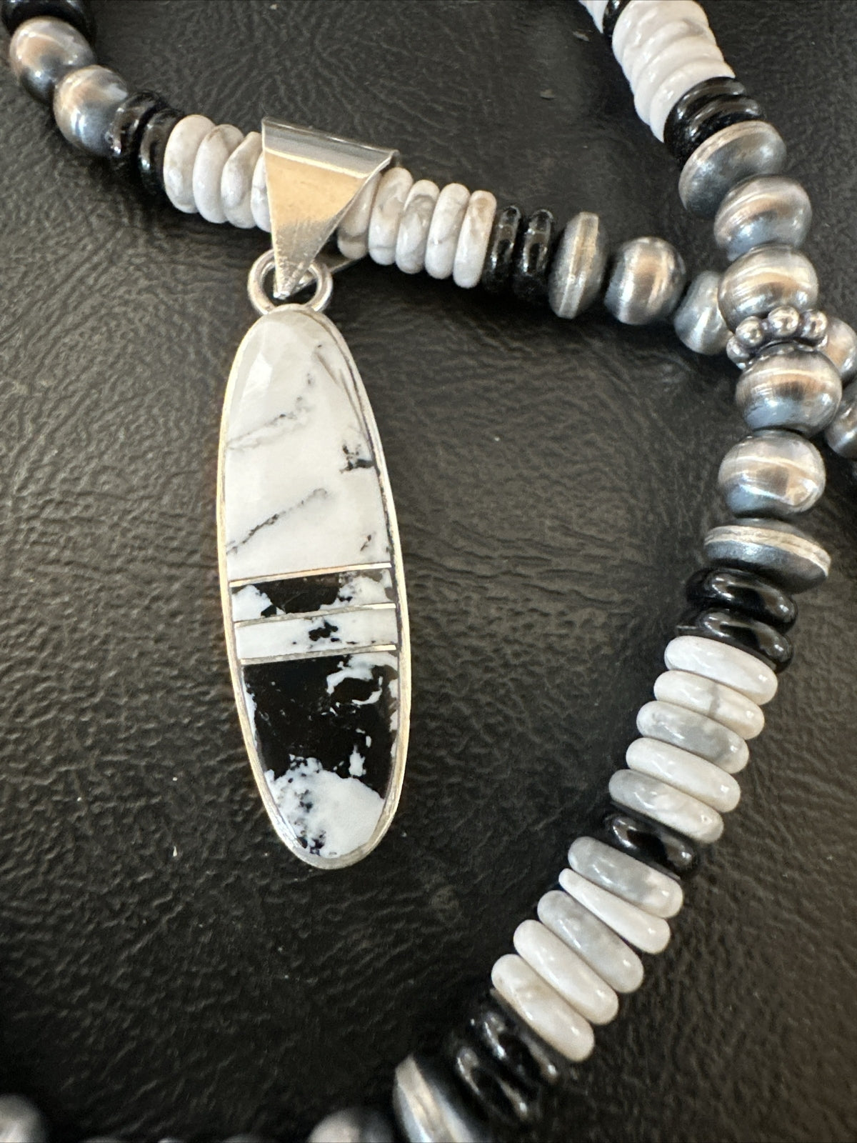 White Buffalo Turquoise Navajo Pearls Sterling Silver Onyx Necklace 17804