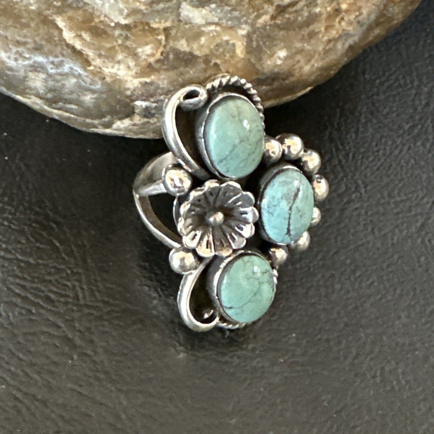 Yazzie Ring Green Turquoise Navajo Sterling Silver Cluster Size 8.5 19235