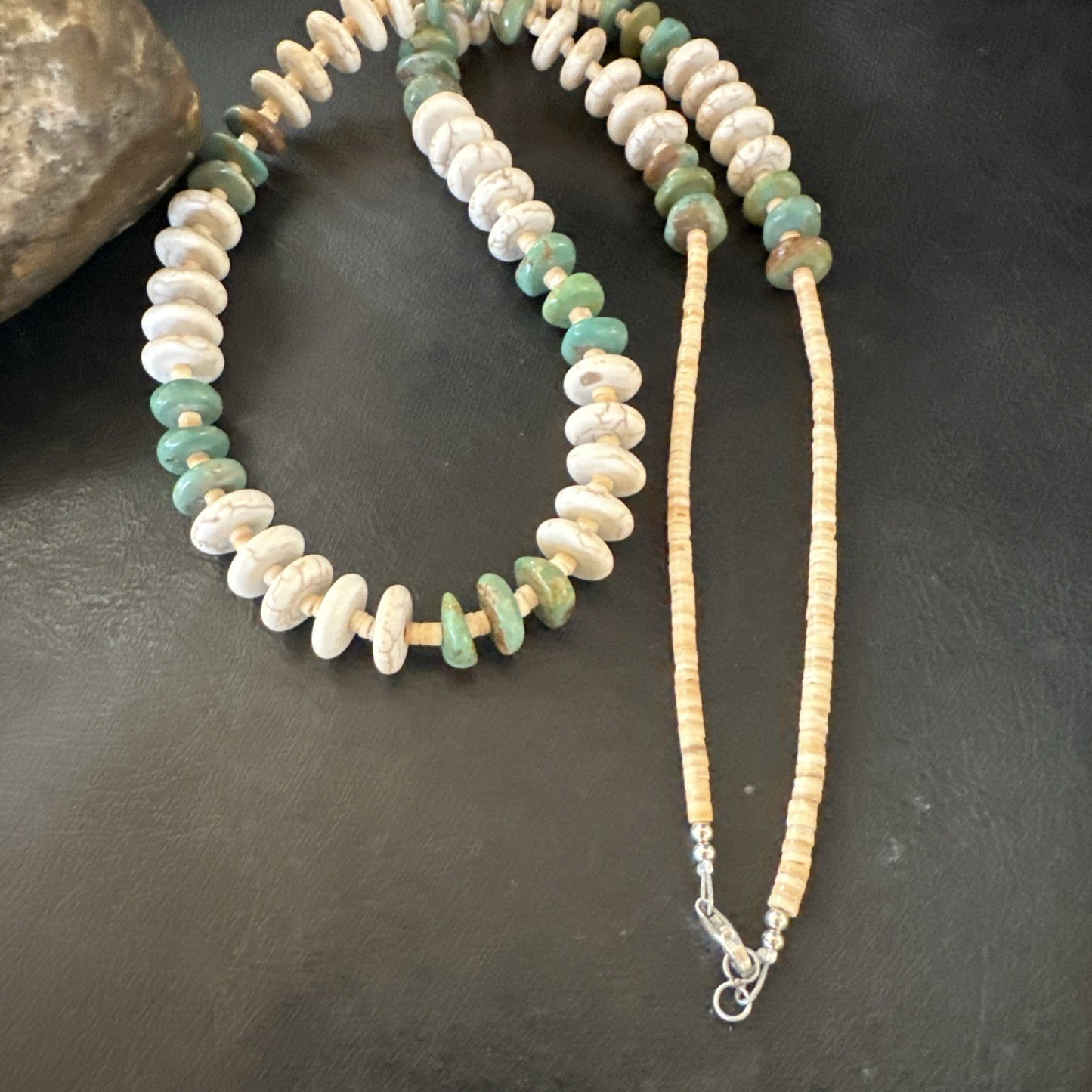 Green Royston Turquoise Shell Santo Domingo Sterling Silver Necklace 29” 19681