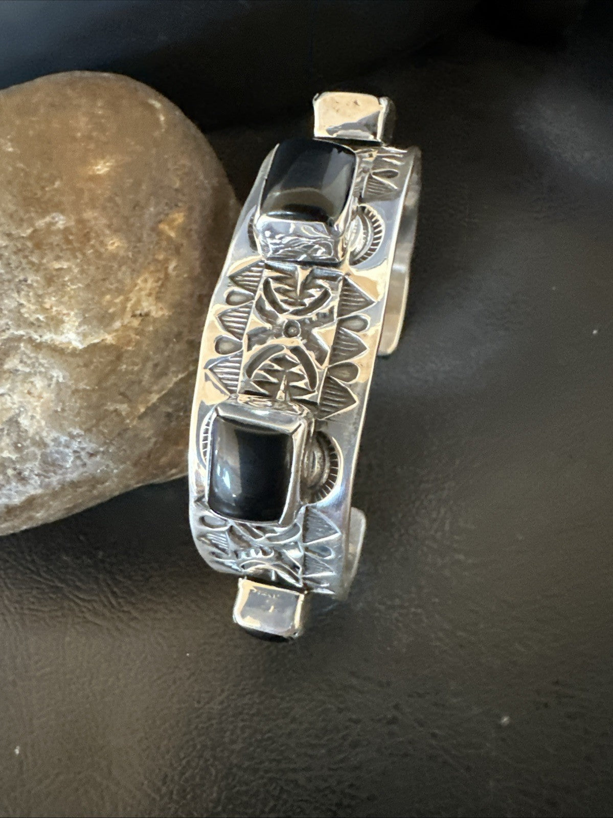 Mens Womens Navajo Sterling Silver Black Onyx Cluster Cuff Bracelet 7.75" 19431