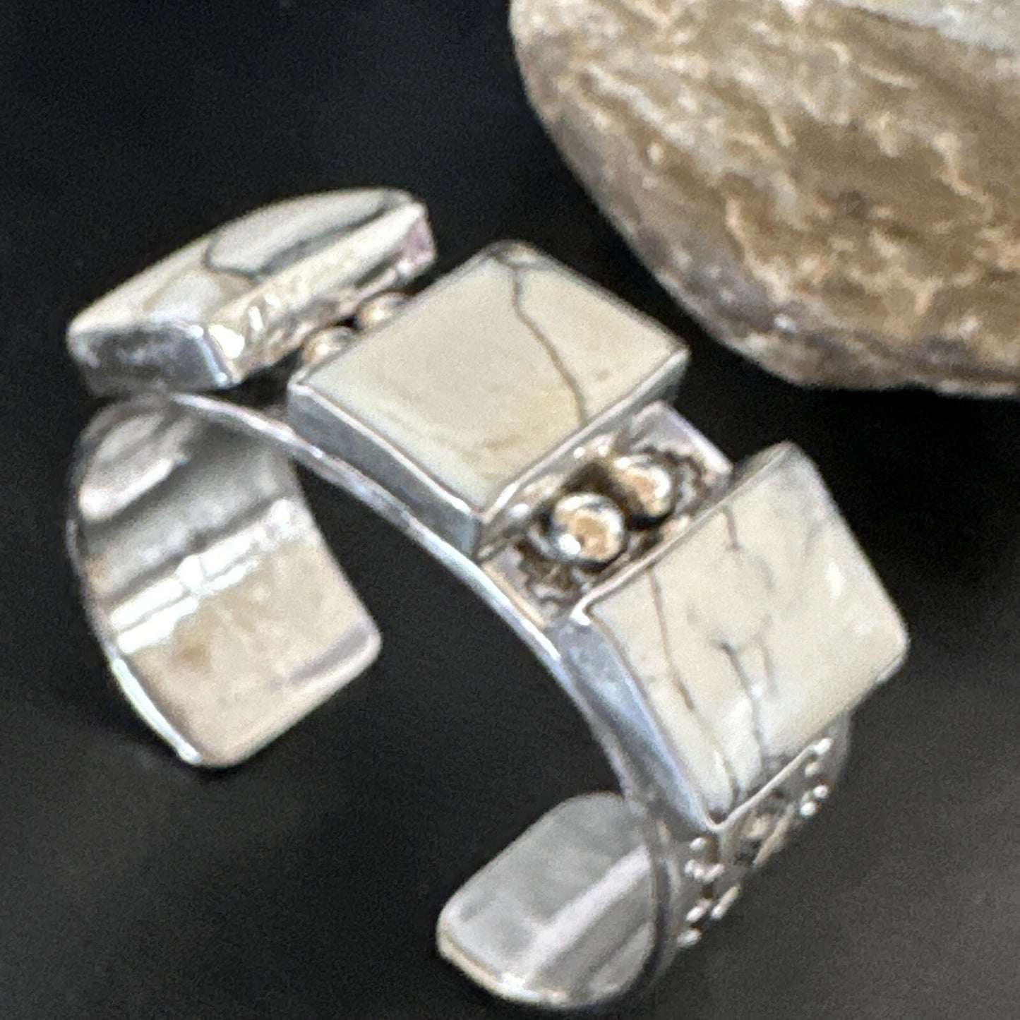 Mens Womens White Buffalo Turquoise Navajo Sterling Silver Cuff Bracelet 17946