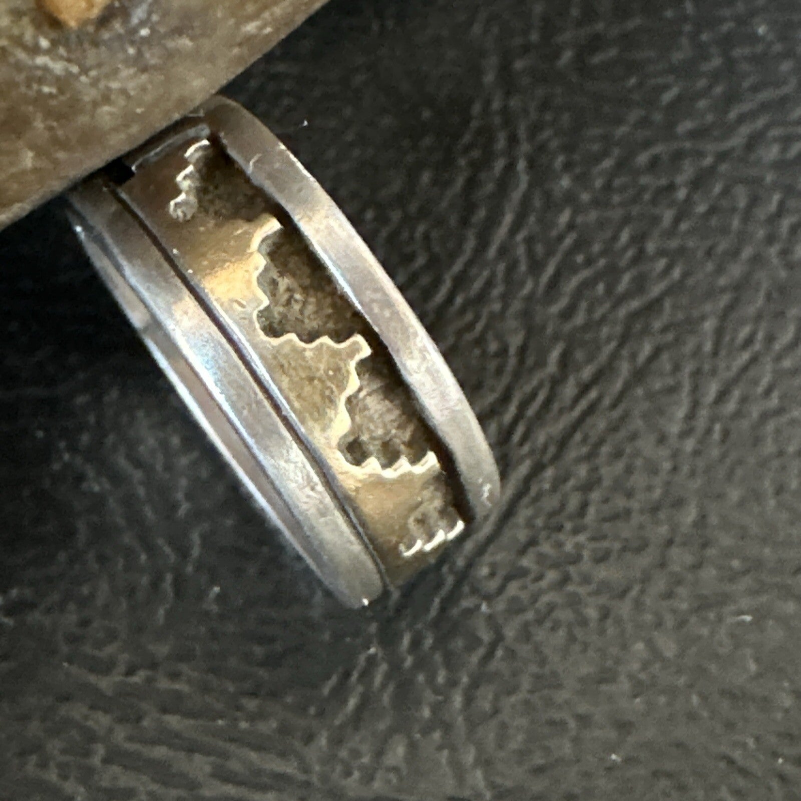 Mens Wedding Band Navajo Stamped 14K Gold Sterling Silver Ring Sz 4 17969