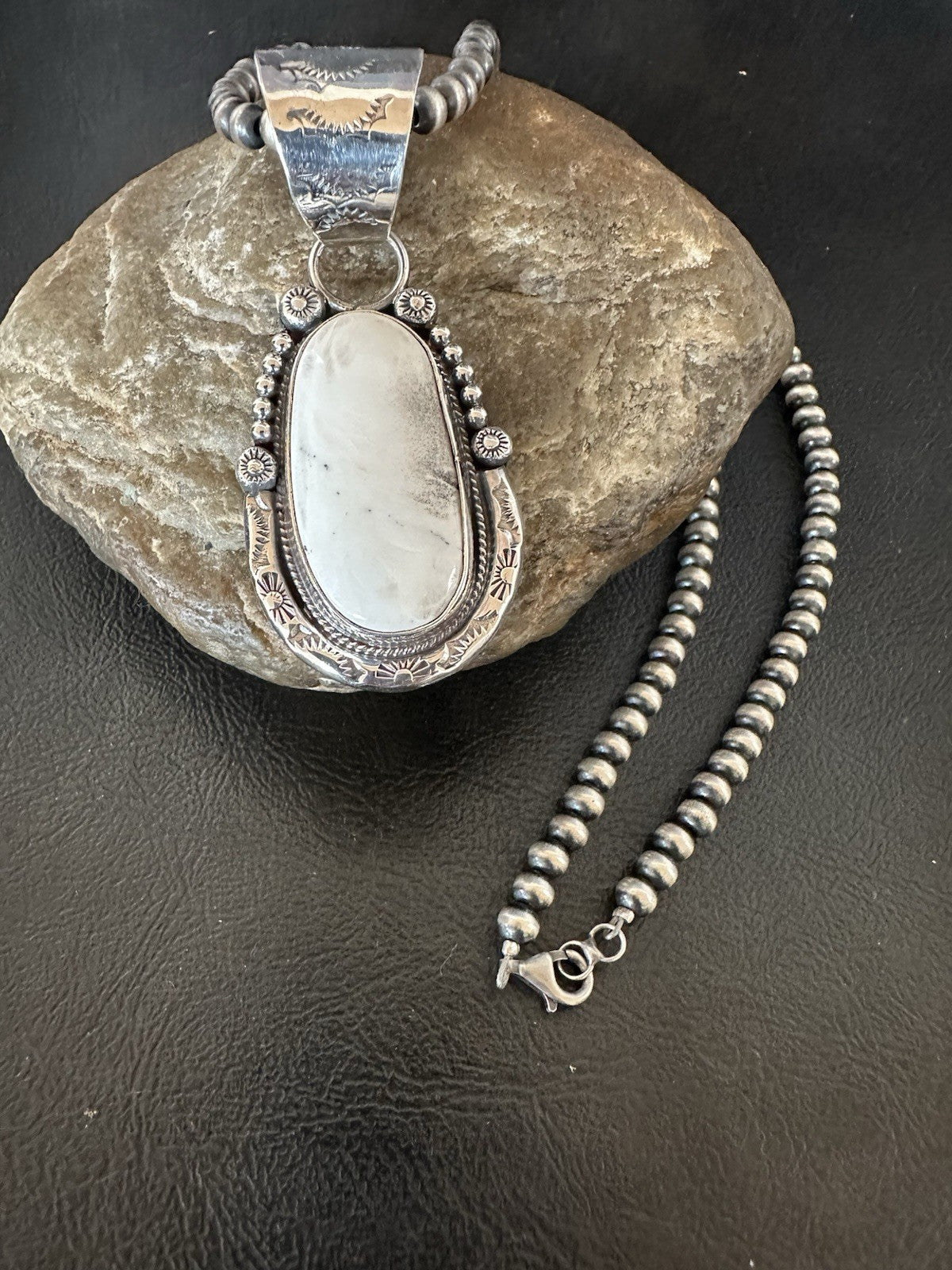 White Buffalo Turquoise Pendant Navajo Pearls Sterling Silver Necklace 19374