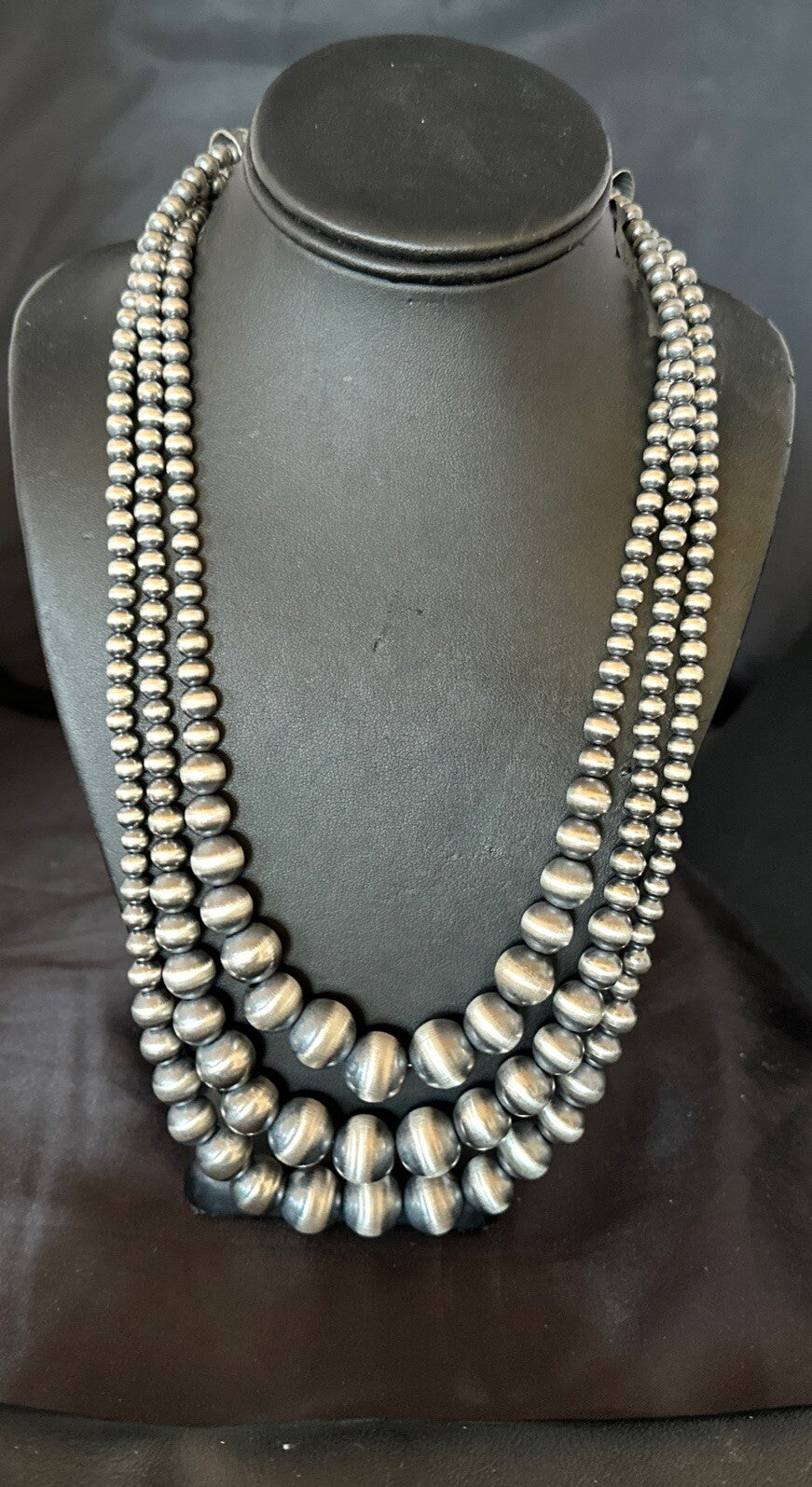 Mixed Bead Graduated Bib Sterling Silver Navajo Pearls Necklace 24” 3S 18239