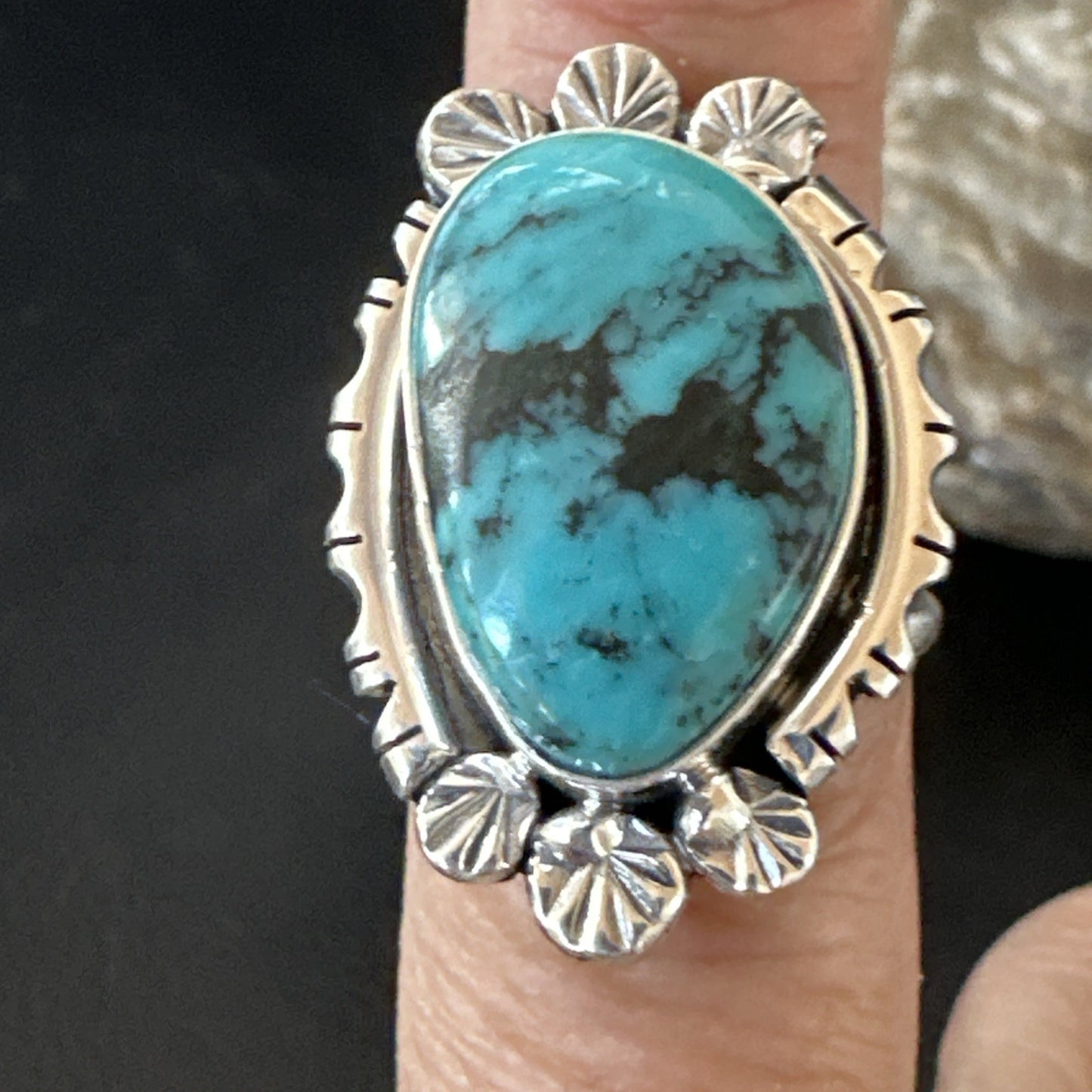 Yazzie Handmade Navajo Sterling Silver  Blue Kingman Turquoise Ring Size 8 19625