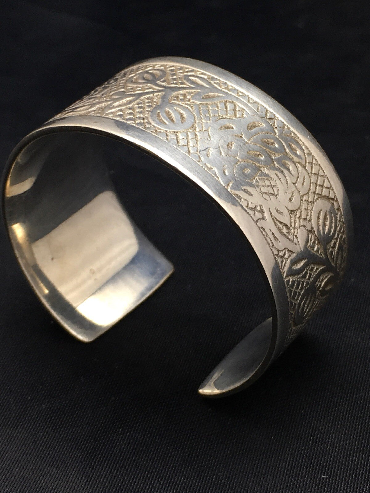 Navajo Sterling Silver Stamped Children's Cuff Bracelet 04052