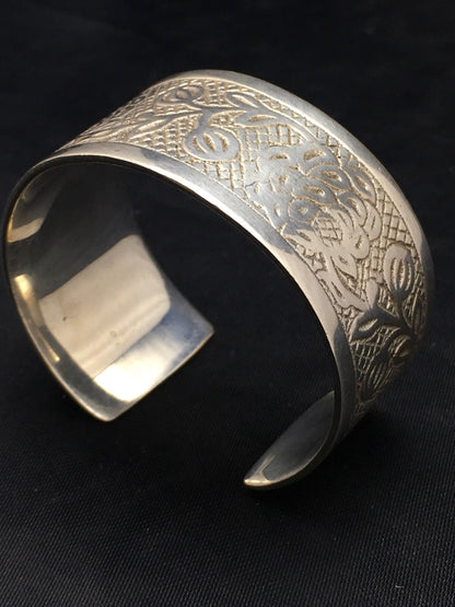 Navajo Sterling Silver Stamped Children's Cuff Bracelet 04052
