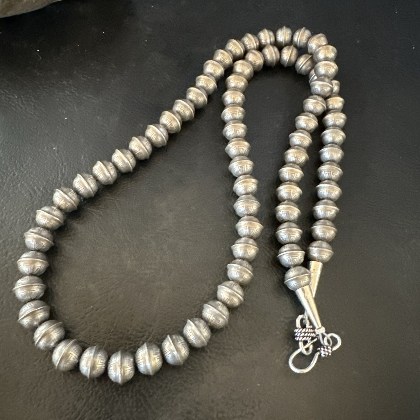 8mm Hand Stamped Bench Navajo Pearls Sterling Silver Bead Necklace 23" 18406
