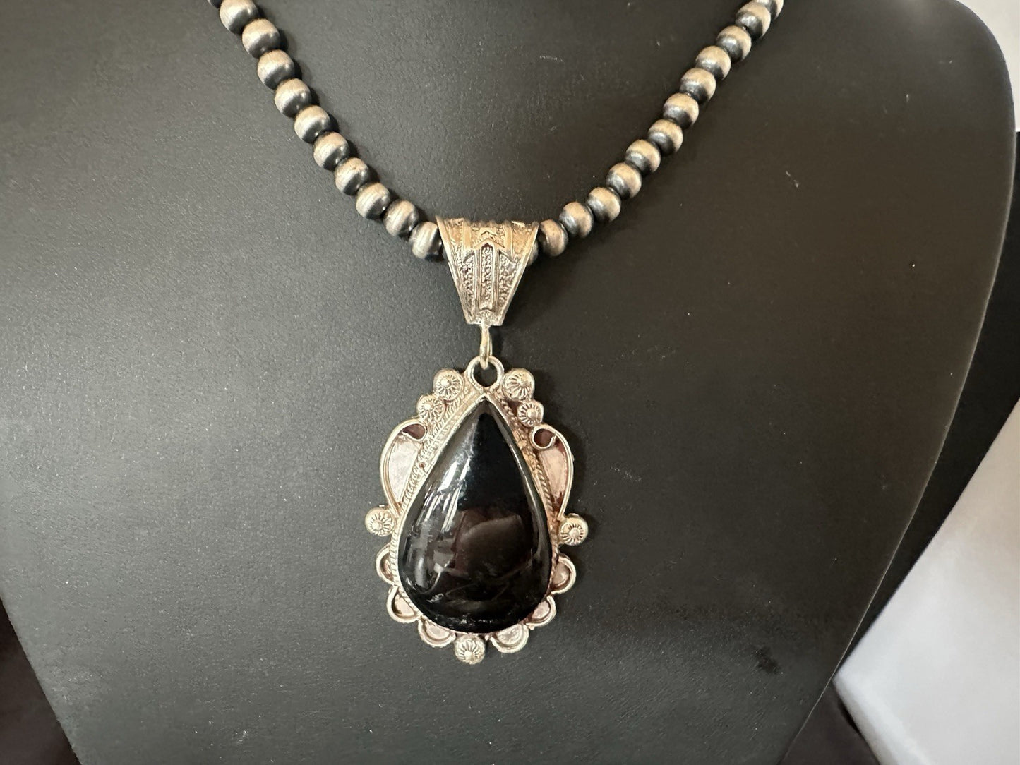 Black Onyx Pendant Navajo Pearls Sterling Silver Necklace 19384