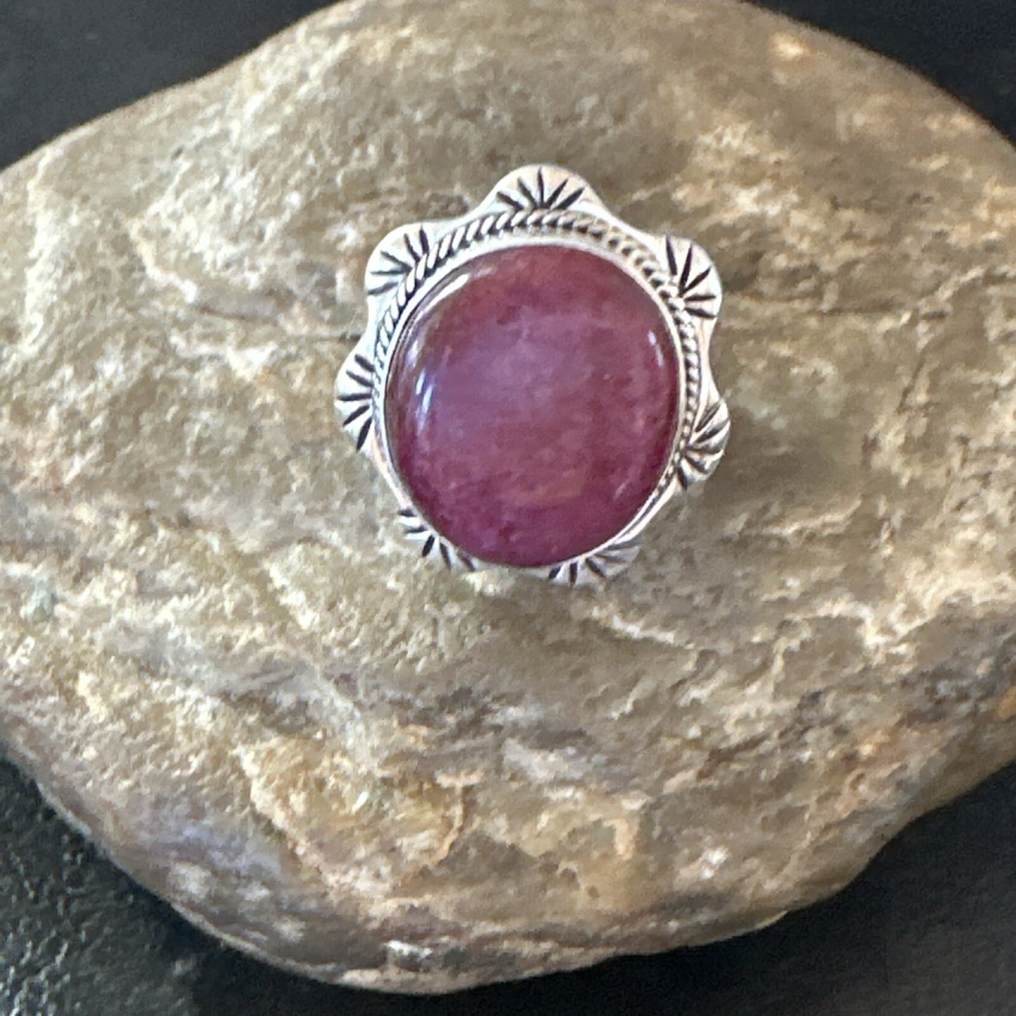 Womens Purple Spiny Oyster Navajo Sterling Silver Ring Size 6 18626