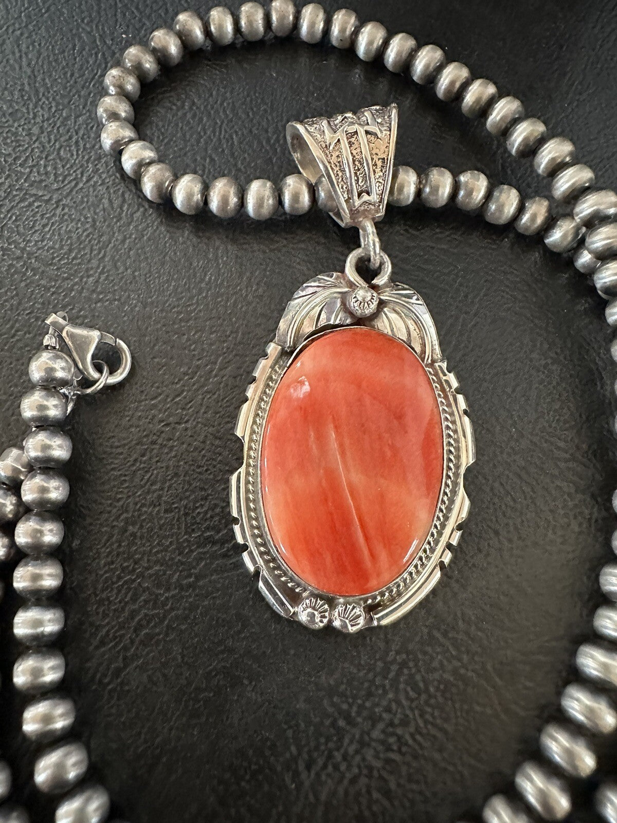 WoMens Red Spiny Oyster Pendant Navajo Sterling Silver Necklace 18365