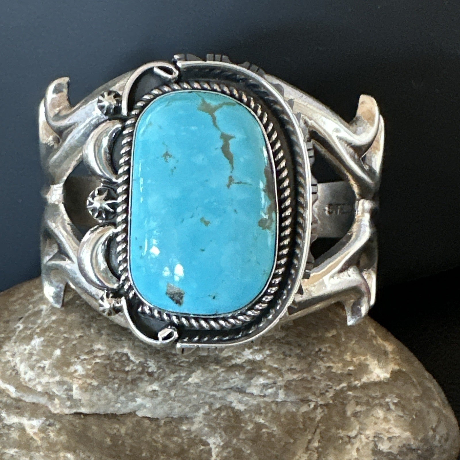 Tufa Women Blue Kingman Turquoise Navajo Sterling Silver Cuff Bracelet 19351
