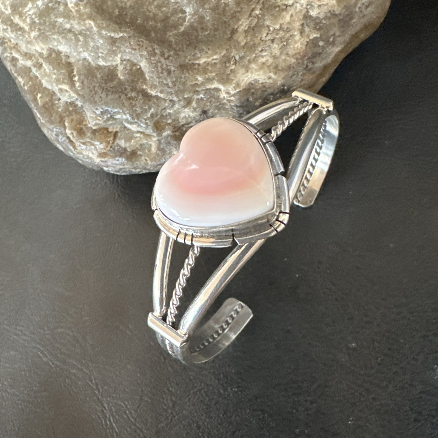 Heart Pink Conch Navajo American Sterling Silver Cuff Bracelet 7.25” 19282