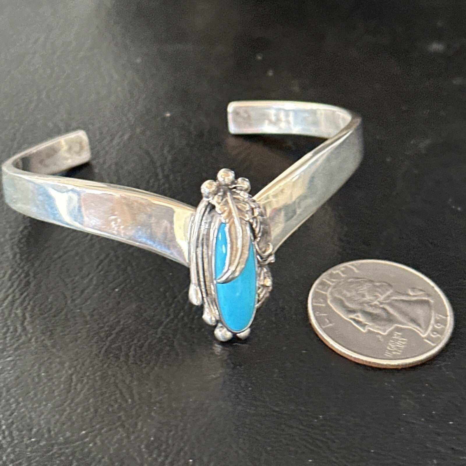 Kingman Turquoise Womens Navajo Sterling Silver Cuff Bracelet 14734