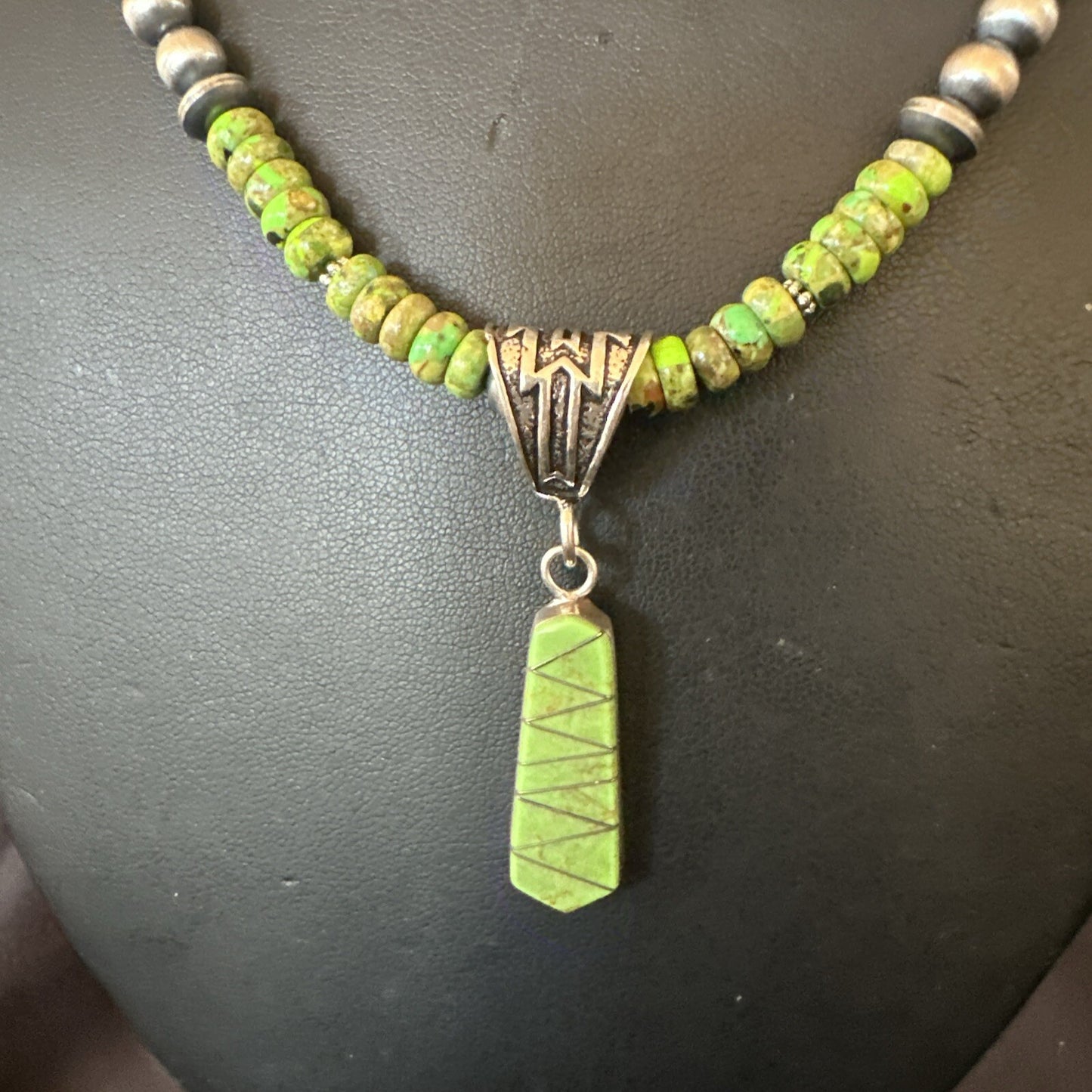 Womens Green Gaspeite Turquoise Pendant Navajo Sterling Silver Necklace 18372