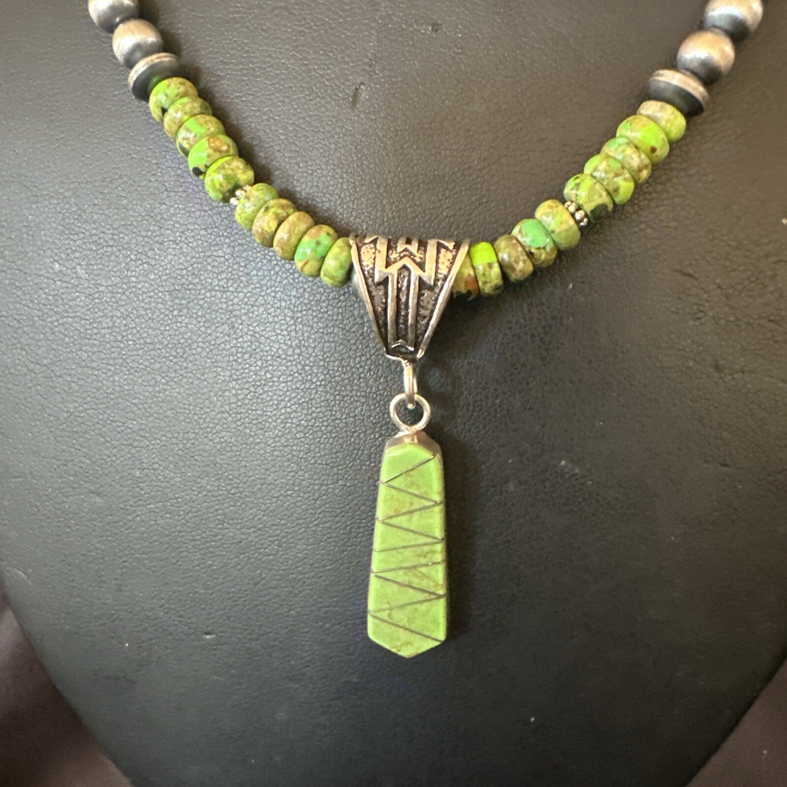 Womens Green Gaspeite Turquoise Pendant Navajo Sterling Silver Necklace 18372