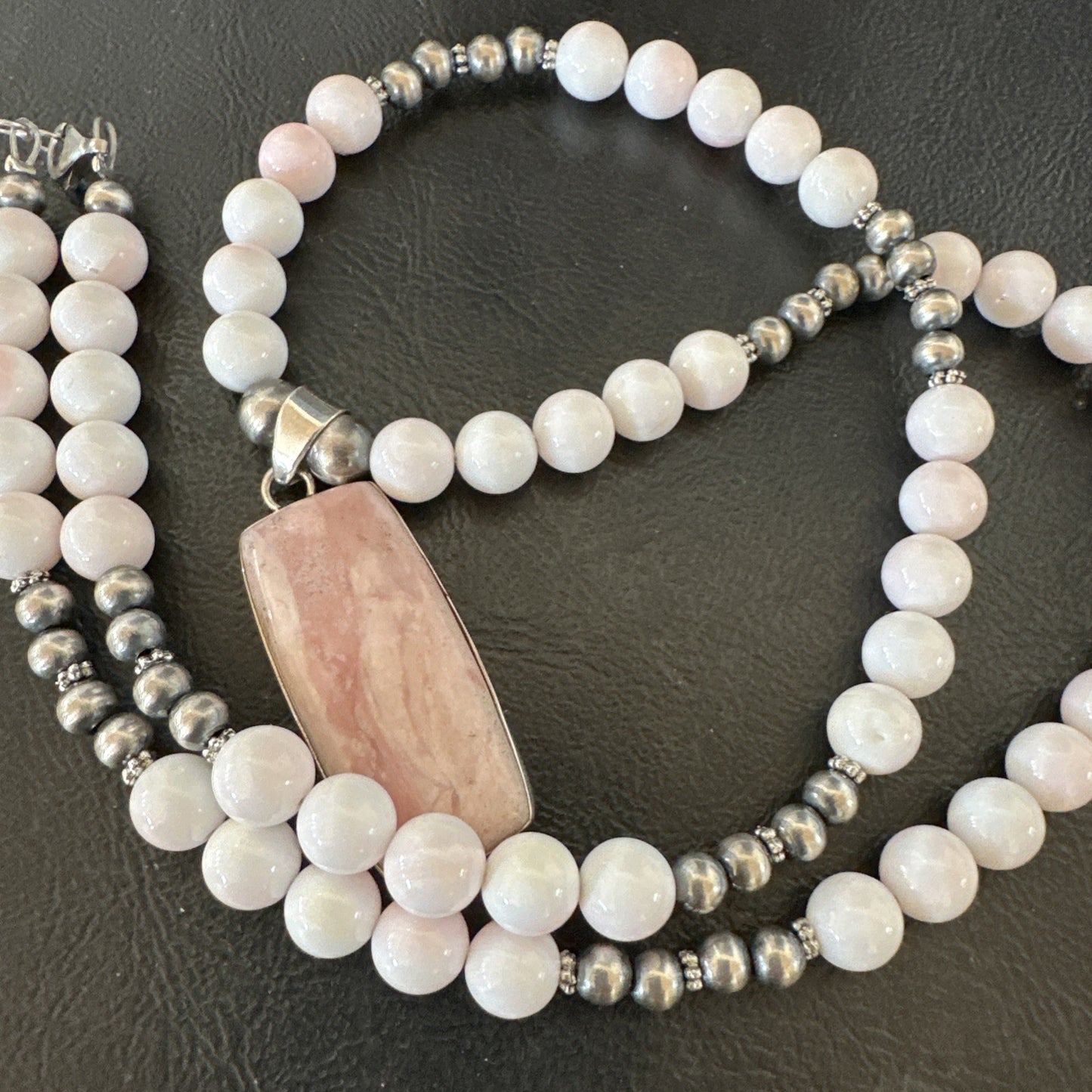 Southwestern Sterling Silver Pink Queen Conch Bead Necklace Pendant 20" 19584