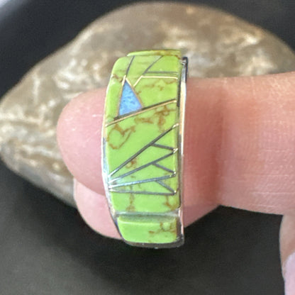 Womens Rare Green Gaspeite Sterling Silver Band Inlay Ring Size 7.5 19150
