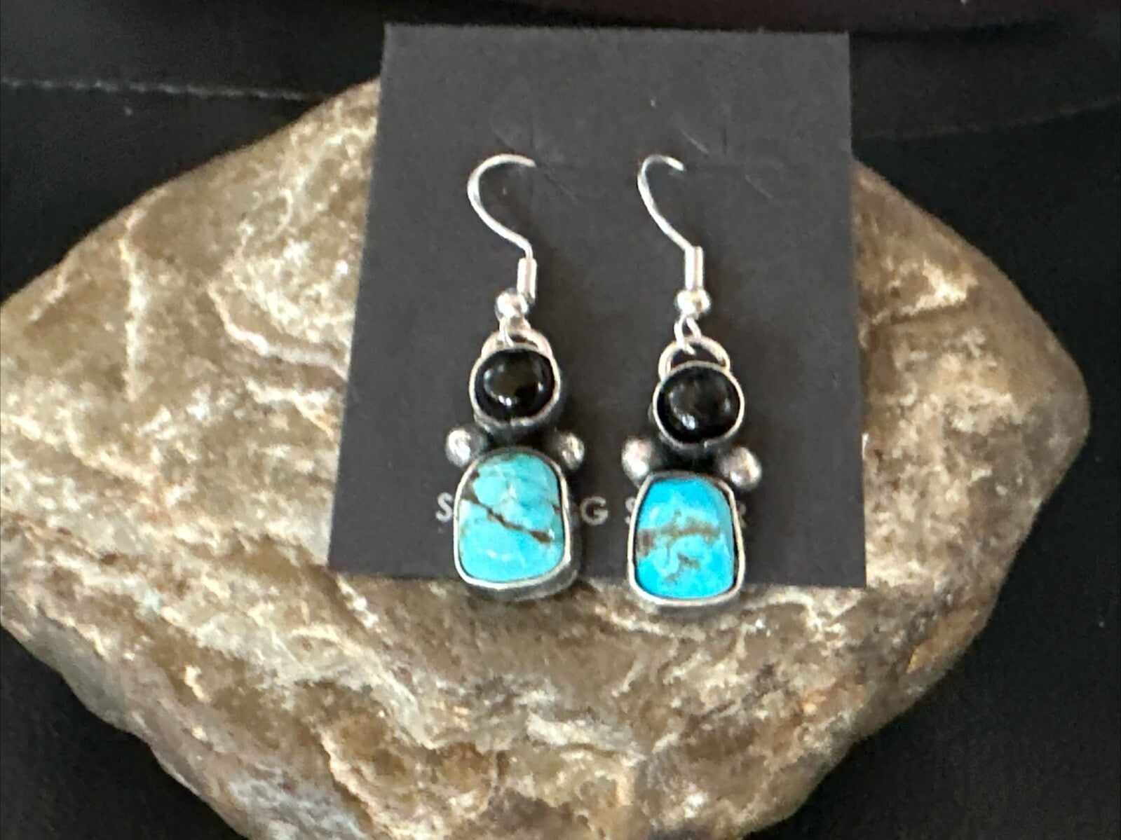 Handmade Kingman Turquoise Onyx Navajo Sterling Silver Dangle Earrings 18847