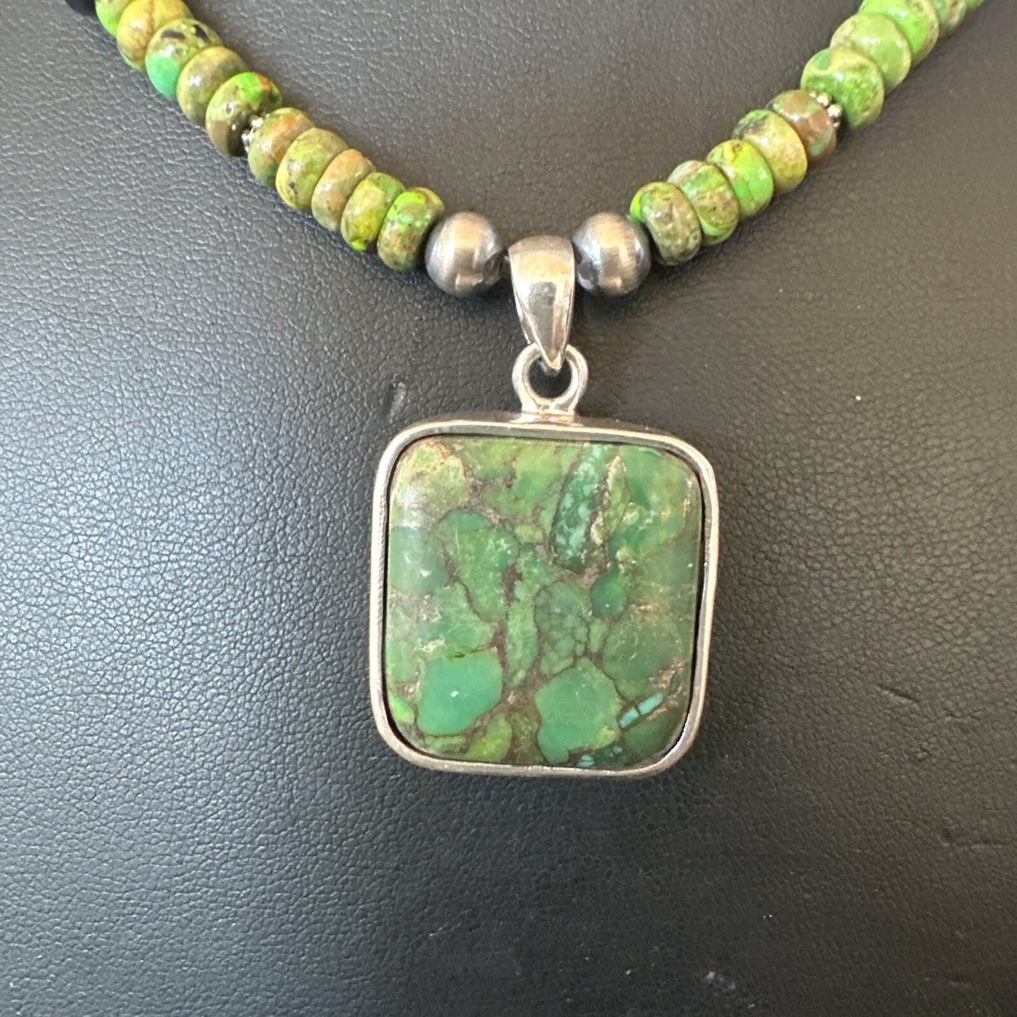 Womens Green Gaspeite Turquoise Pendant Navajo Sterling Silver Necklace 18368