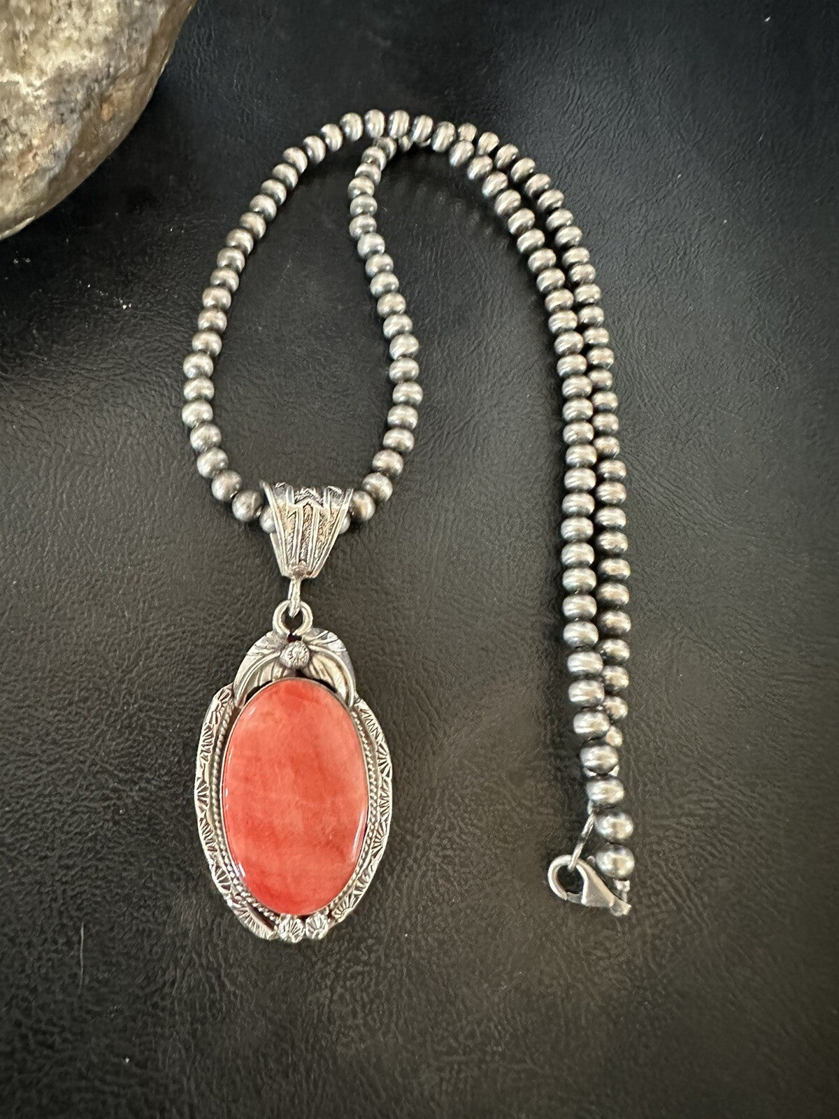 WoMens Red Spiny Oyster Pendant Navajo Sterling Silver Necklace 18364