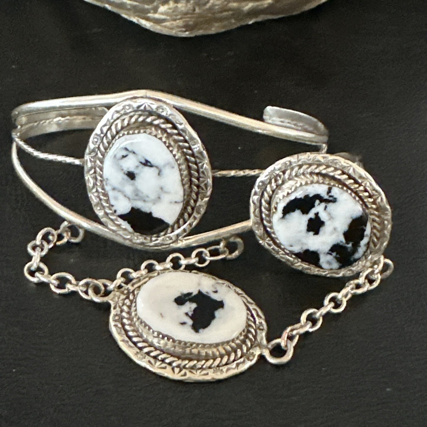Yazzie Navajo Sterling Silver White Buffalo Turquoise Slave Bracelet Ring 19124