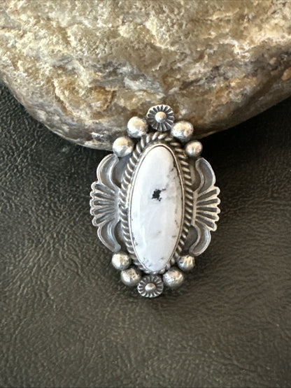 Womens White Buffalo Turquoise Navajo Sterling Silver Ring Size 7 18625