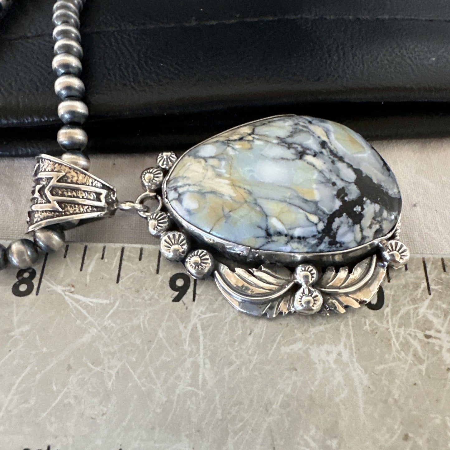 White Buffalo Turquoise Pendant Navajo Pearls Sterling Silver Necklace 19342