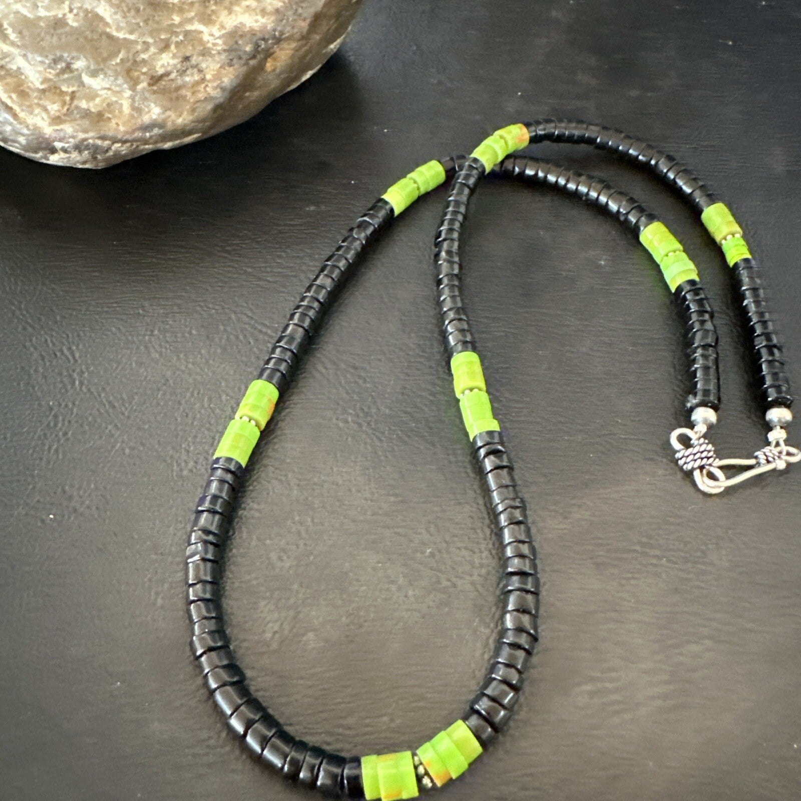 Mens Green Gaspeite Onyx Heishi Southwestern Sterling Silver Necklace 19” 18713