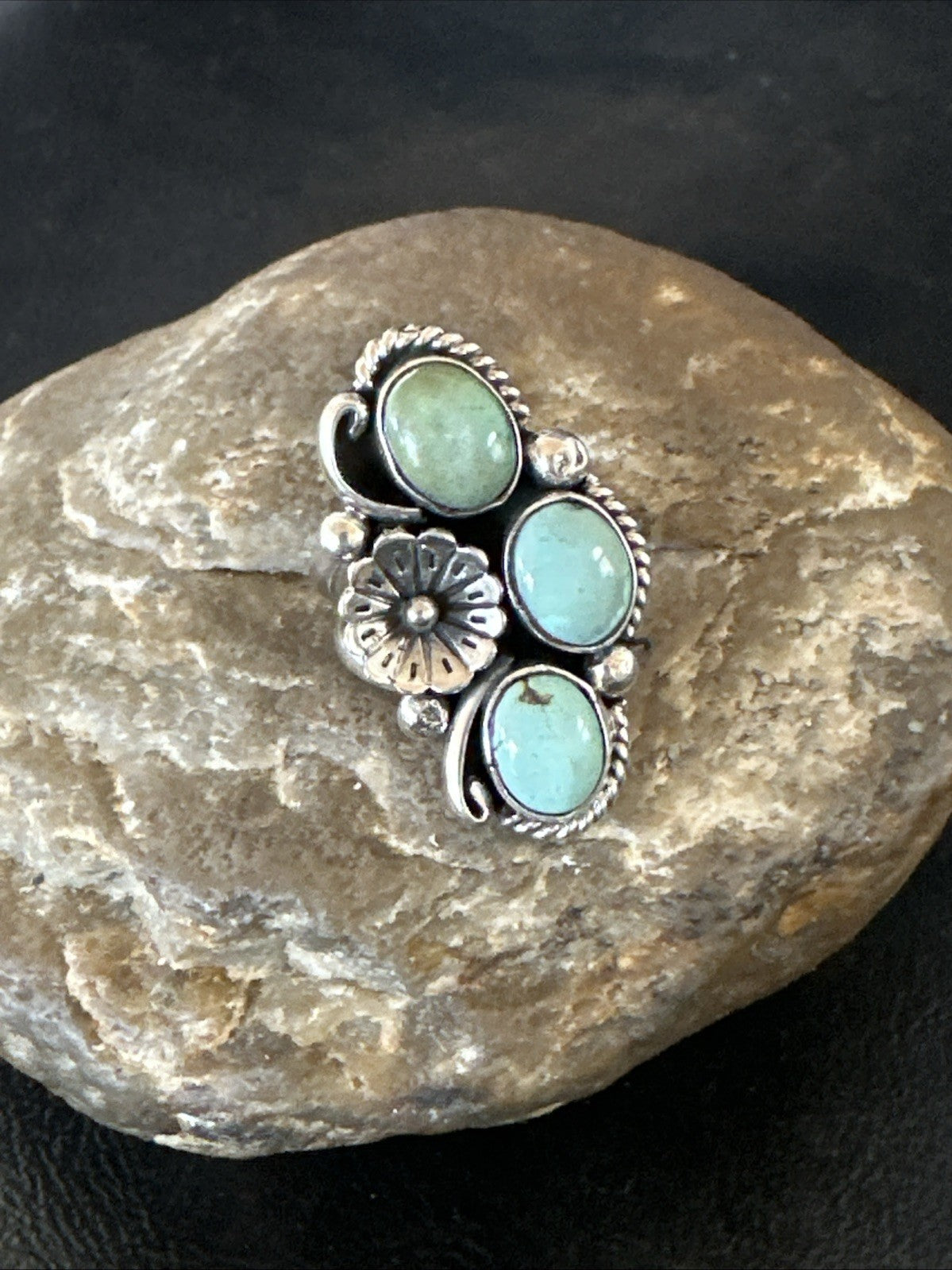 Yazzie Ring Green Turquoise Navajo Sterling Silver Cluster Size 8 19199