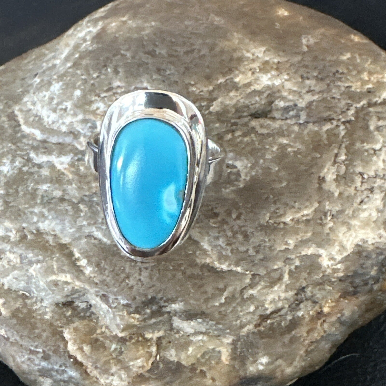 WoMens Sterling Silver Robin Egg Blue Kingman Turquoise Ring Size 8 17730
