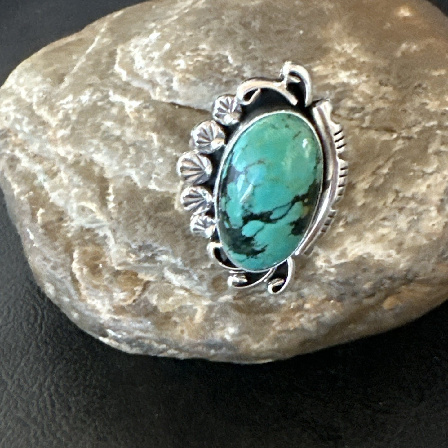 Yazzie Handmade Navajo Sterling Silver  Blue Kingman Turquoise Ring Size 8 19626