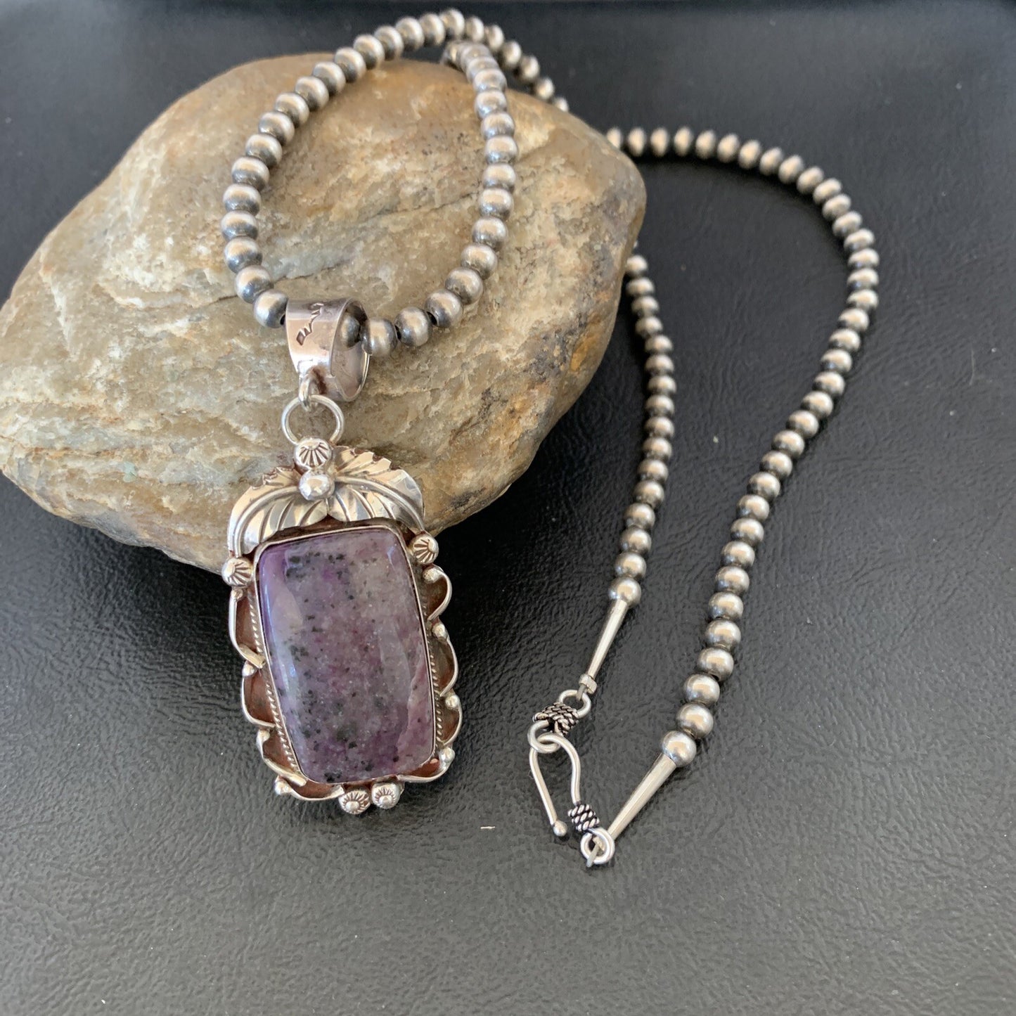 Purple Stone Pendant Navajo Pearls Sterling Silver Necklace 19459