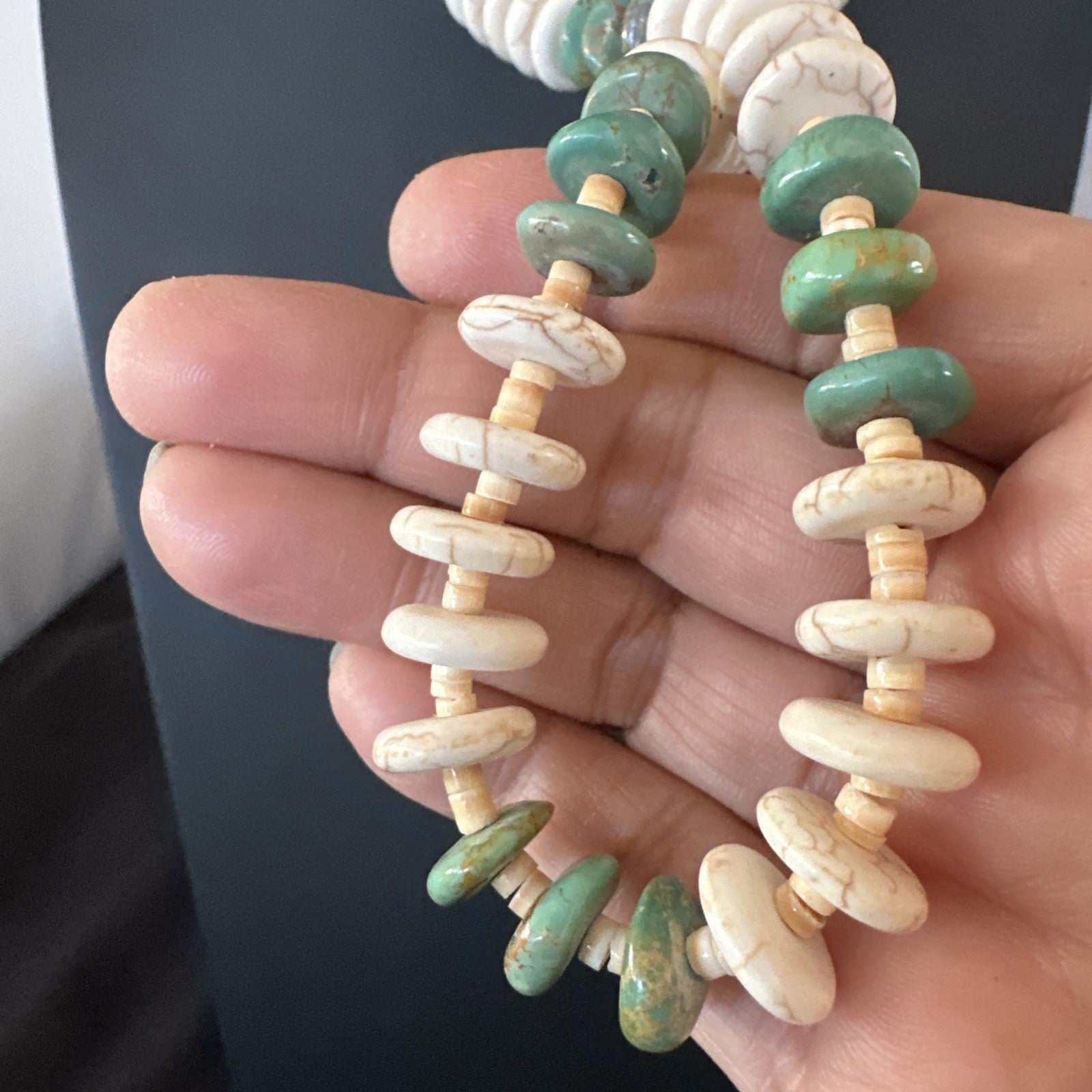 Green Royston Turquoise Shell Santo Domingo Sterling Silver Necklace 29” 19681