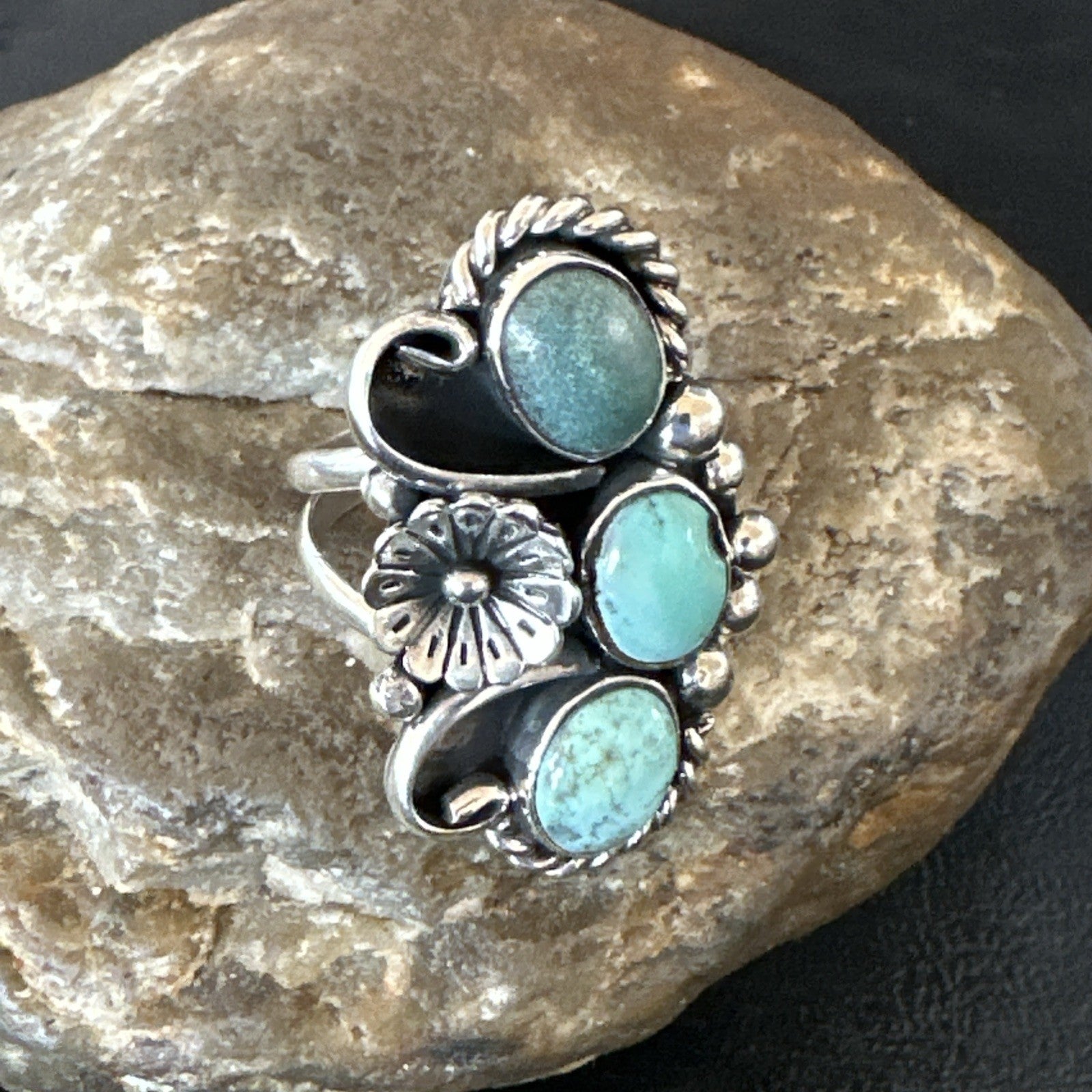 Yazzie Ring Green Turquoise Navajo Sterling Silver Cluster Size 8.5 19233