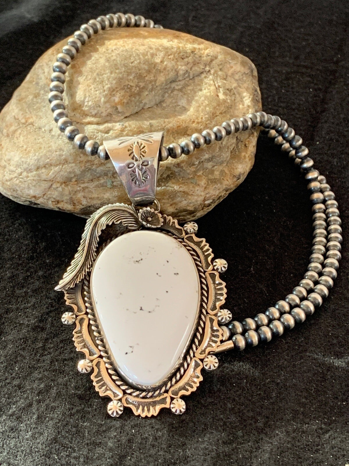 Mens White Buffalo Turquoise Pendant Navajo Sterling Silver Necklace 04238