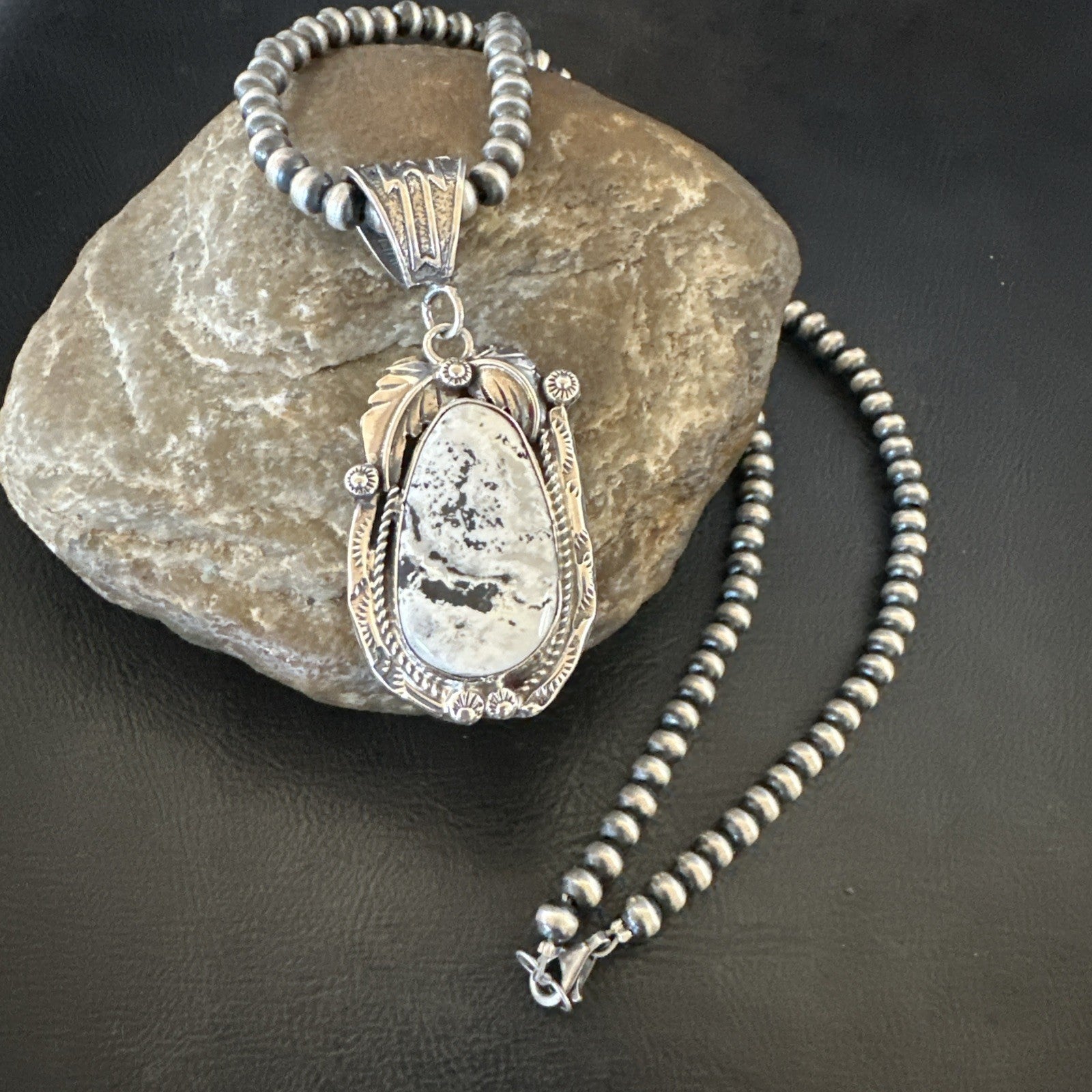 White Buffalo Turquoise Pendant Navajo Pearls Sterling Silver Necklace 19336