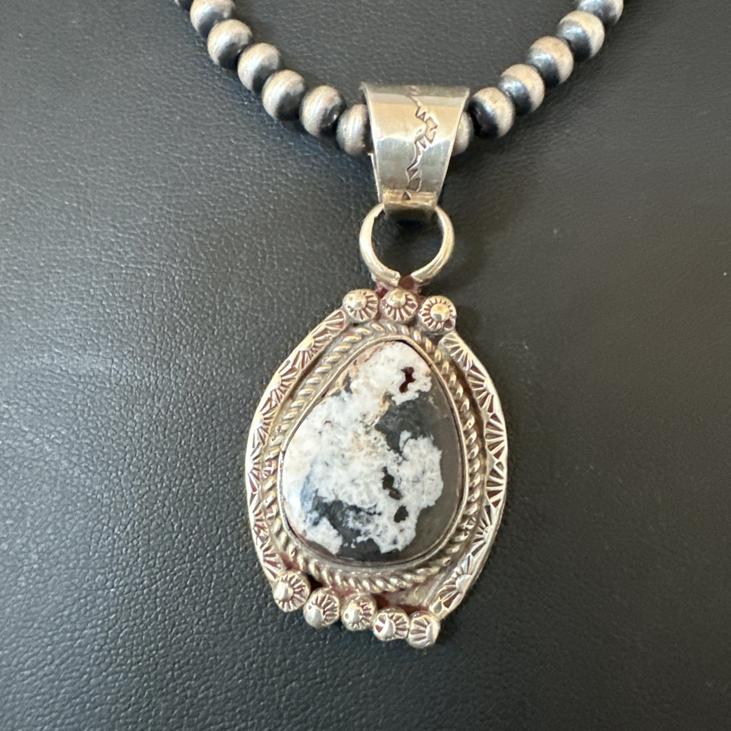 White Buffalo Turquoise Pendant Navajo Pearls Sterling Silver Necklace 20” 19495