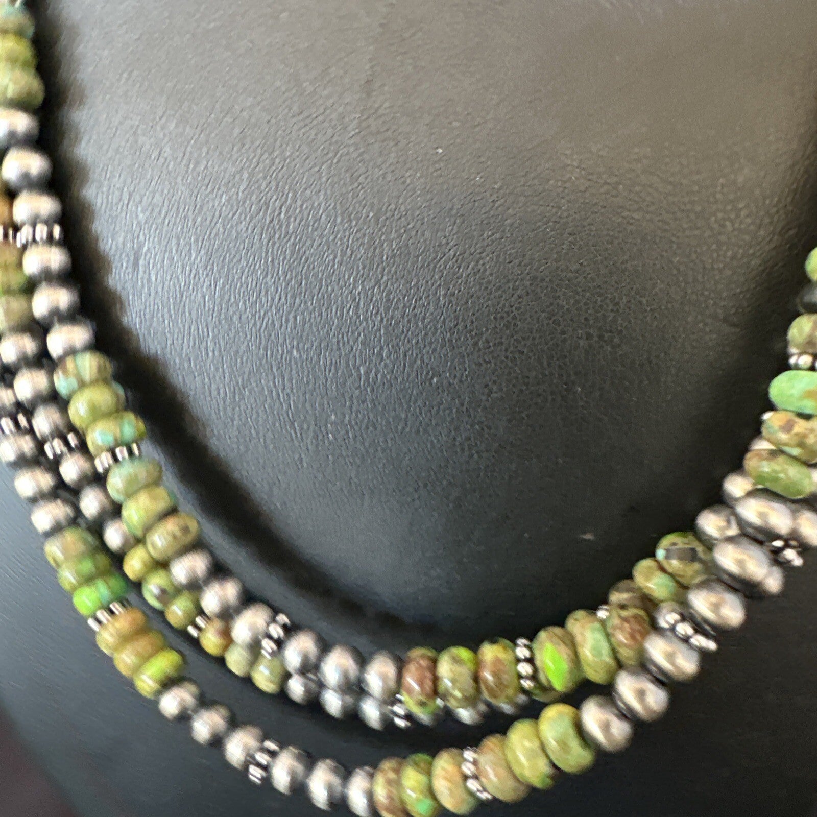 Navajo Pearls Green Gaspeite Turquoise Sterling Necklace 3S 03091