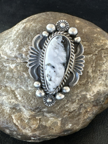 White Buffalo Turquoise Navajo Sterling Silver Ring Size 6 18624