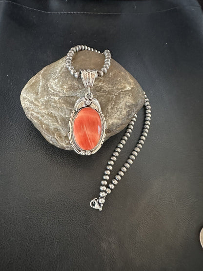 WoMens Red Spiny Oyster Pendant Navajo Sterling Silver Necklace 18365