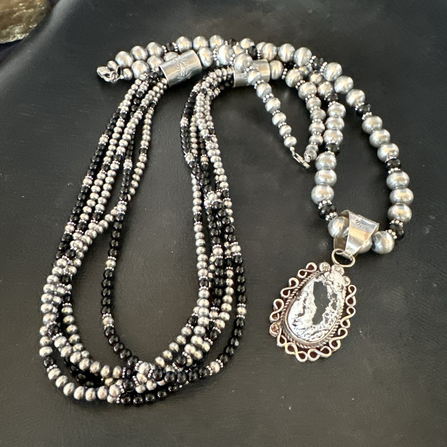 White Buffalo Black Onyx Sterling Silver Navajo Pearls Strand Necklace Set 19020