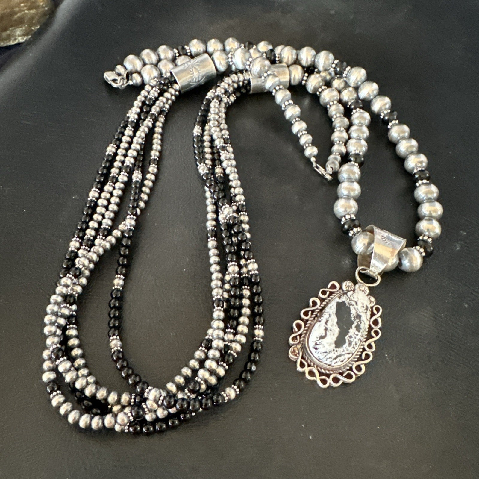 White Buffalo Black Onyx Sterling Silver Navajo Pearls Strand Necklace Set 19020