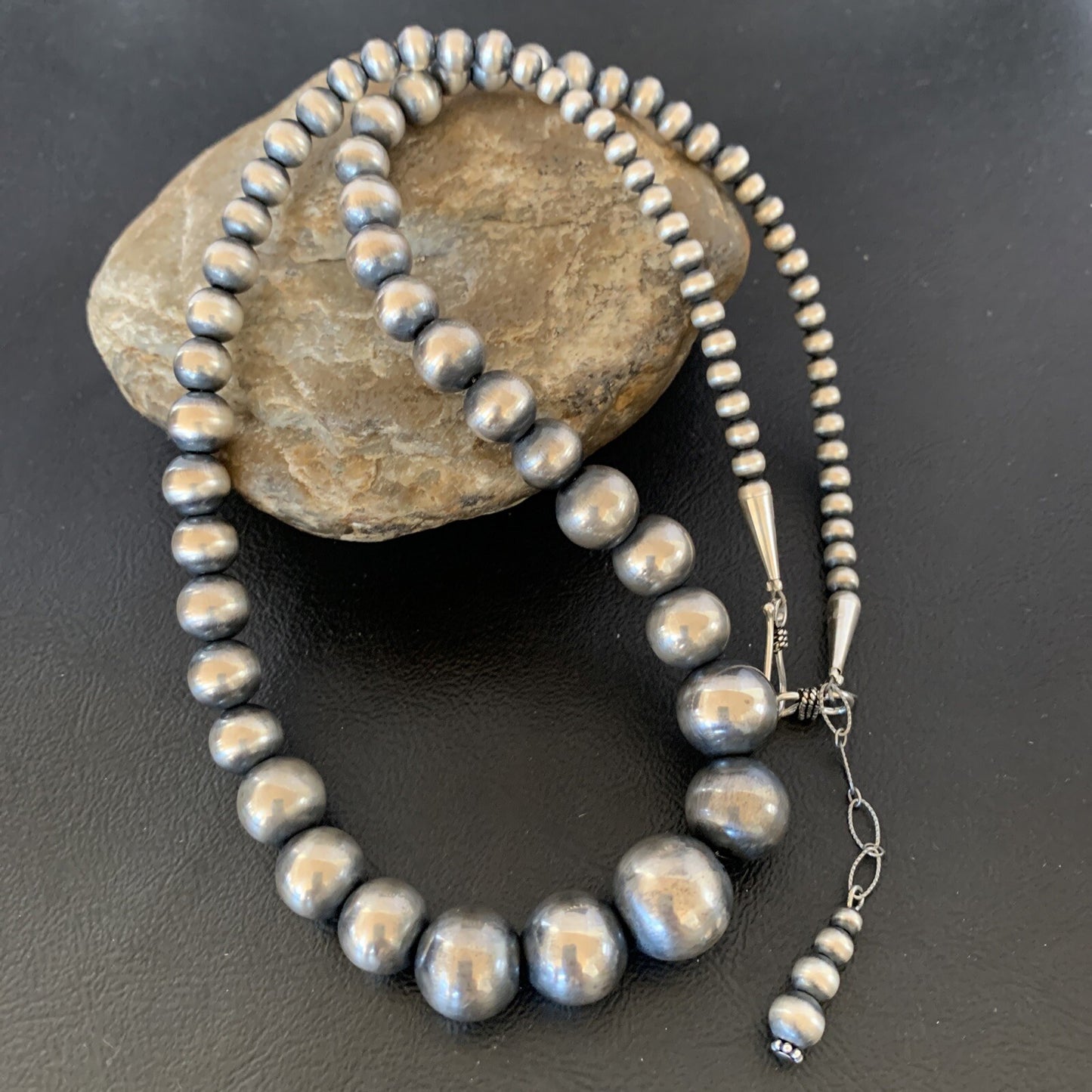 Native Navajo Pearls Grad Sterling Silver Round Seamless Bead Necklace 22”