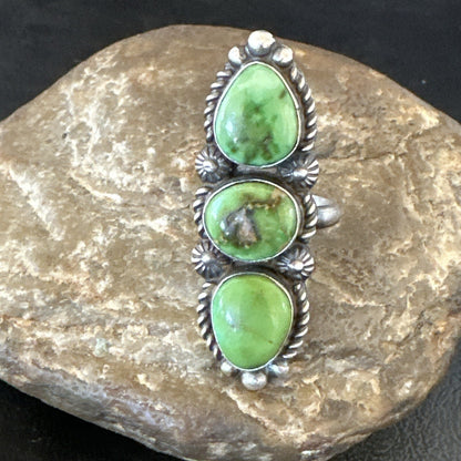 Navajo Sterling Silver Cluster Green Sonoran Gold Turquoise Ring Sz 8 18599